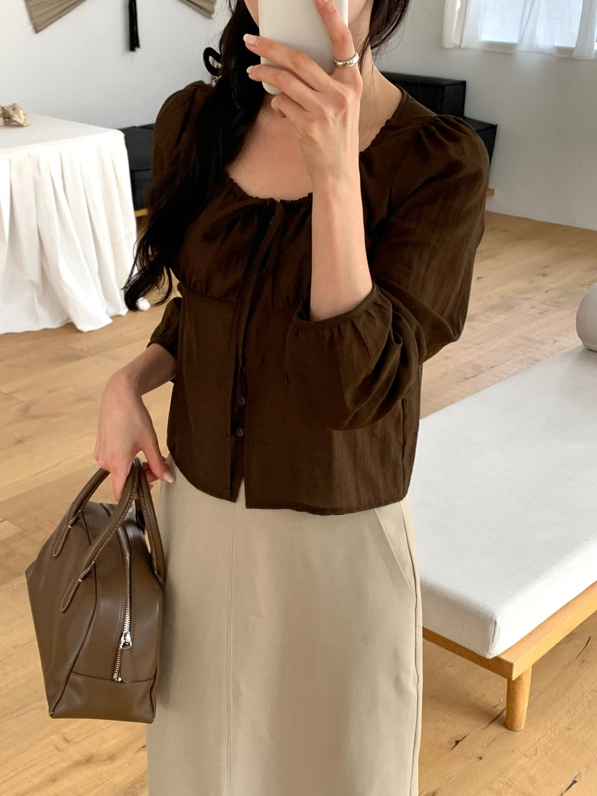 簡約氣質感透透blouse