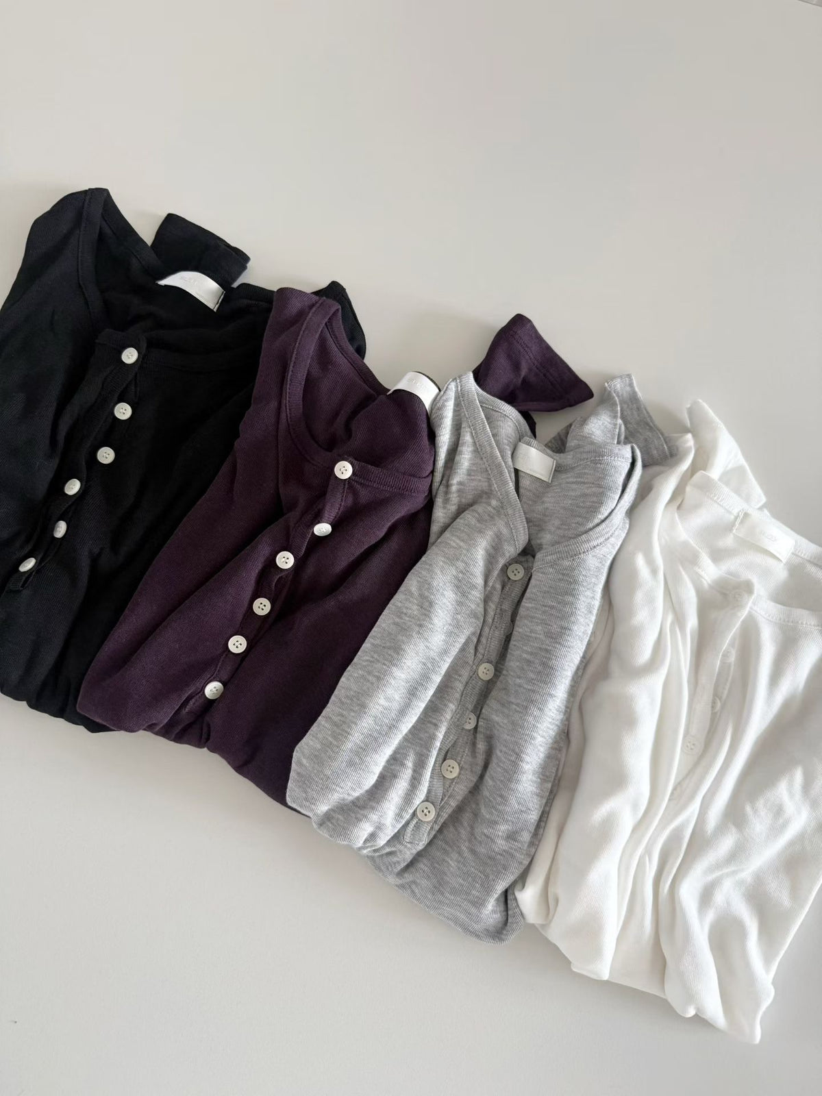 休閒鬆弛感button tee