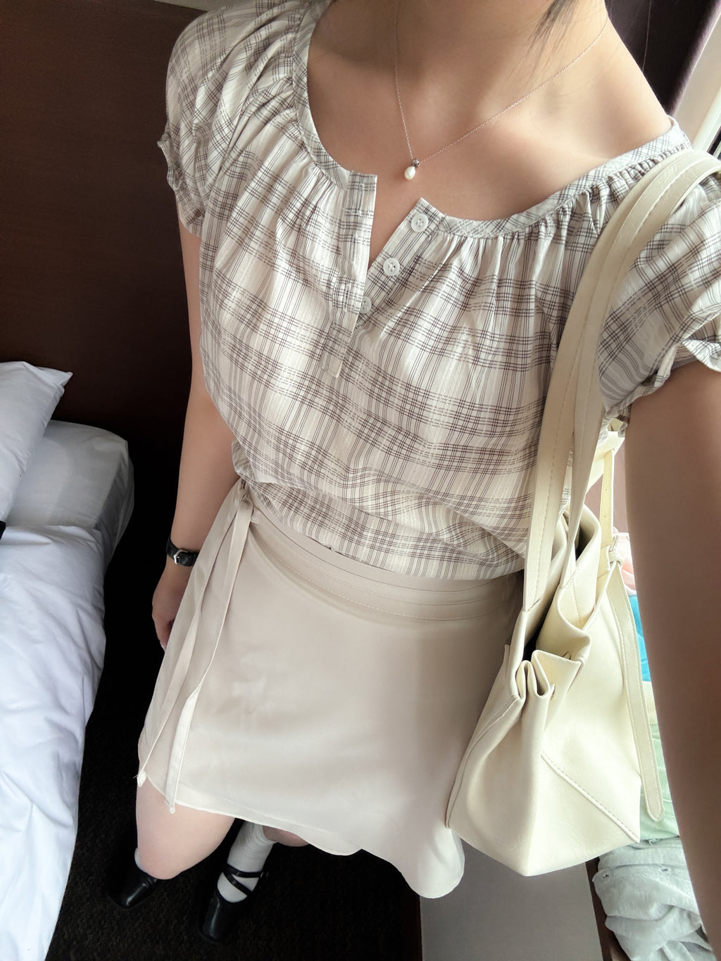 法式女孩的checked blouse