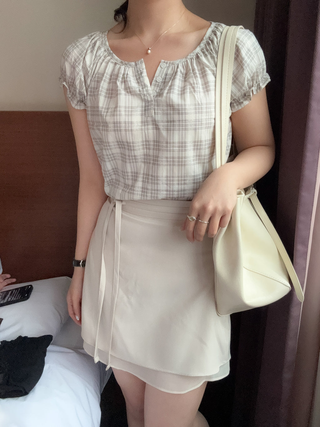 法式女孩的checked blouse