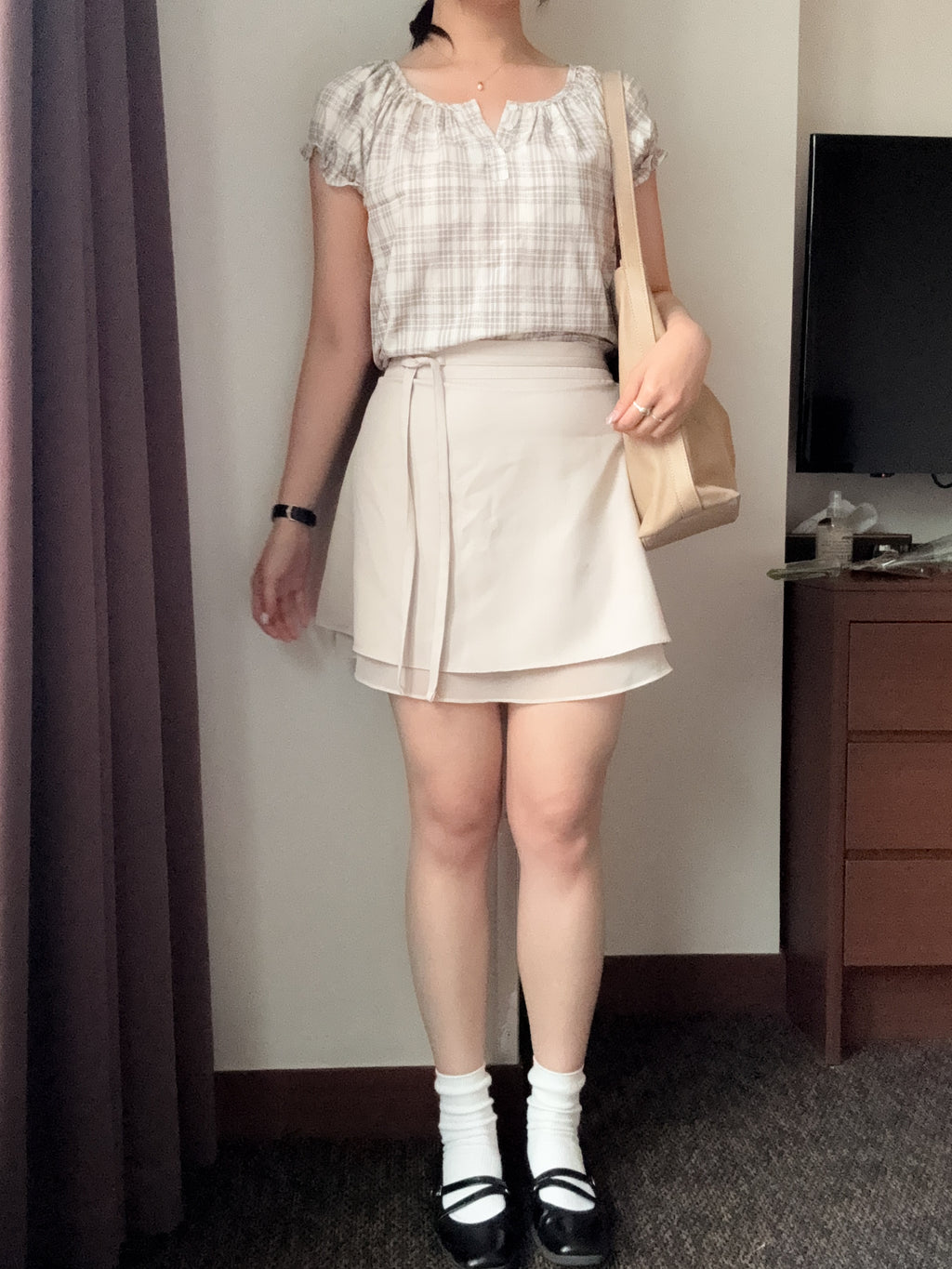 法式女孩的checked blouse