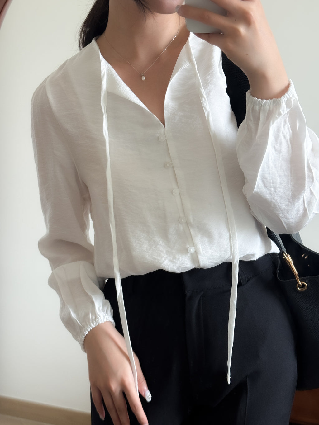 性價比高//上班人必入簡約blouse