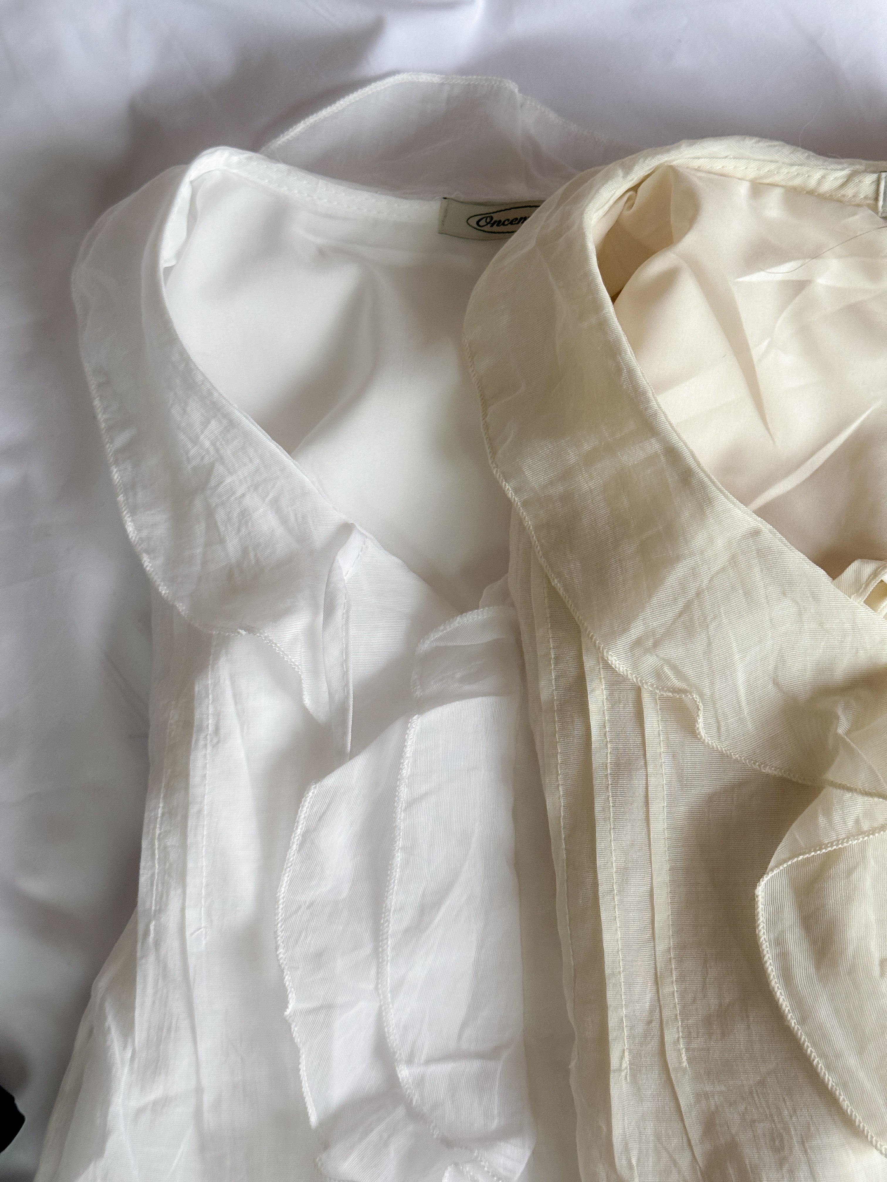 法式女孩的spring ruffle blouse