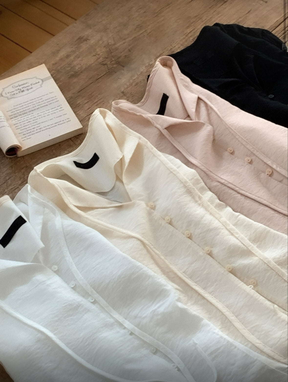 性價比高//上班人必入簡約blouse