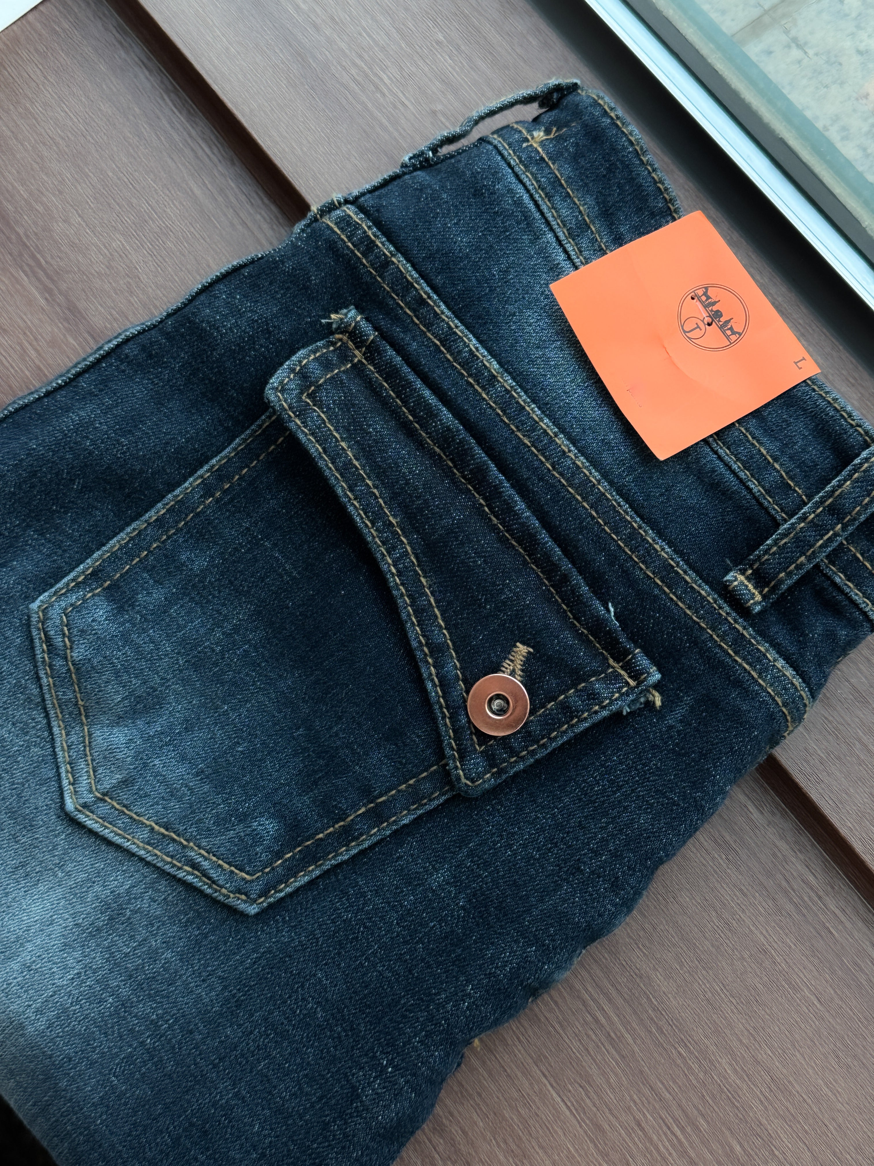 復古女孩的vintage flared jeans