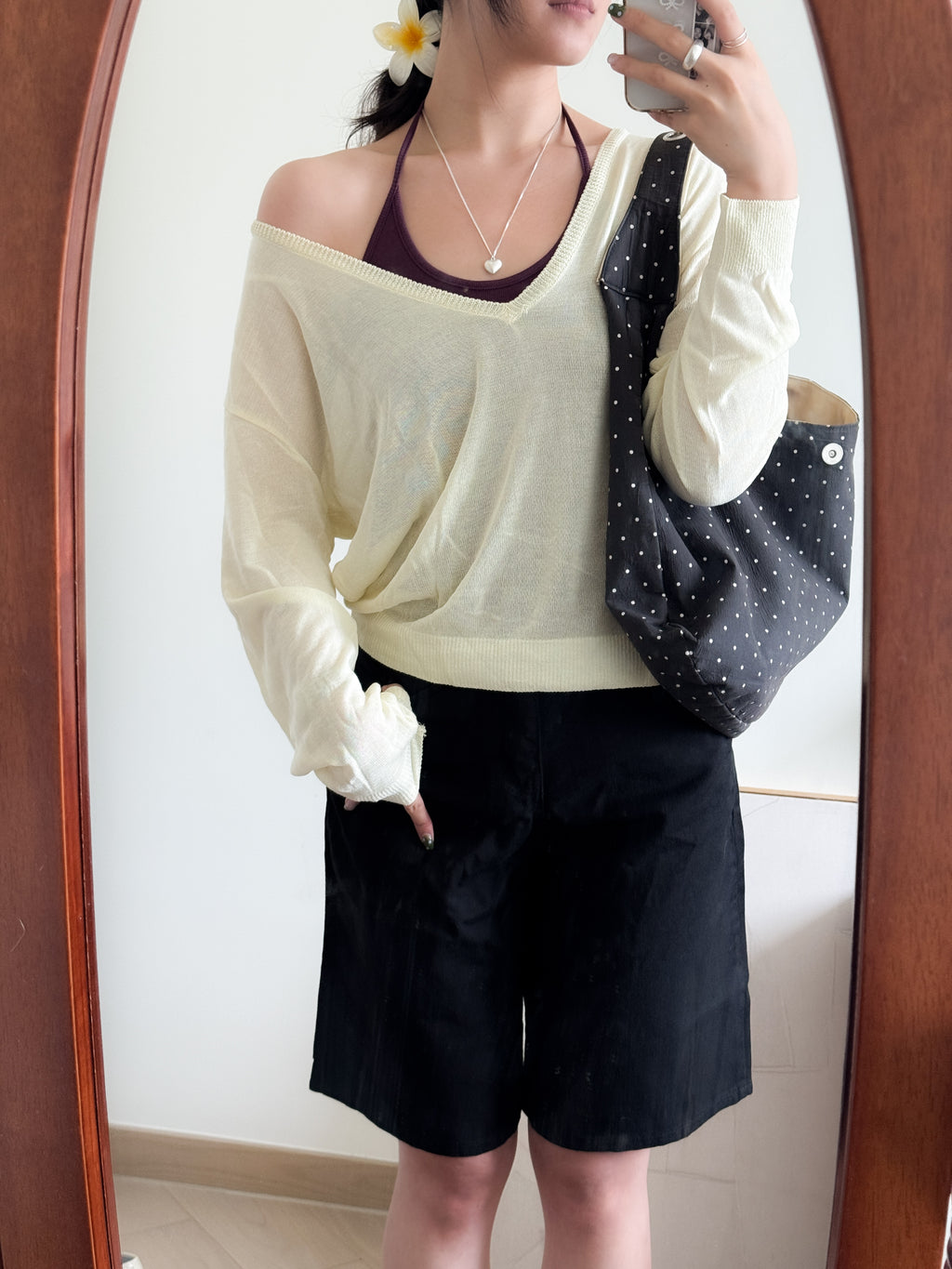 夏天韓妹必備的防曬V KNIT(天絲料）