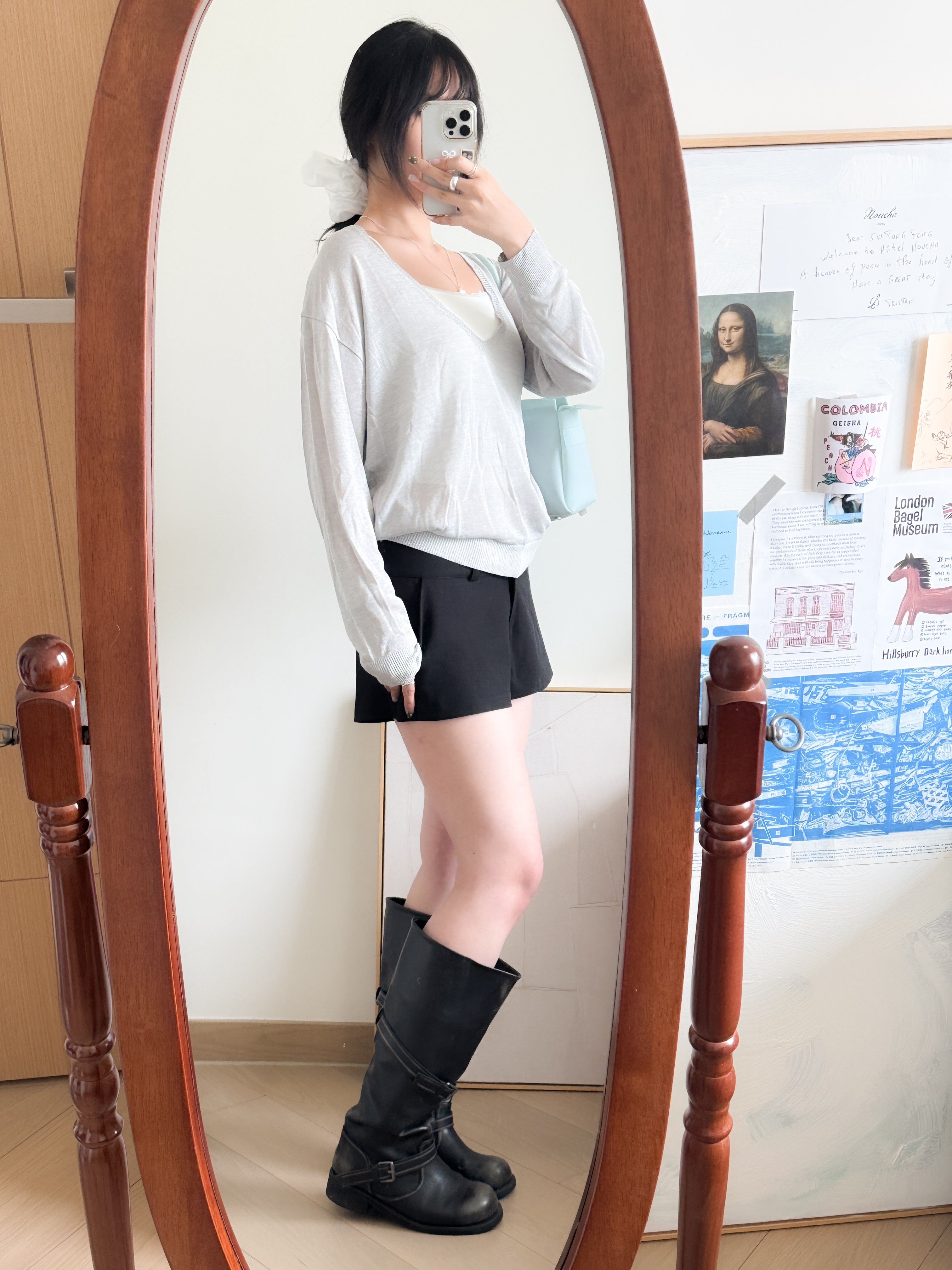 甜酷女孩的西裝中低腰短褲