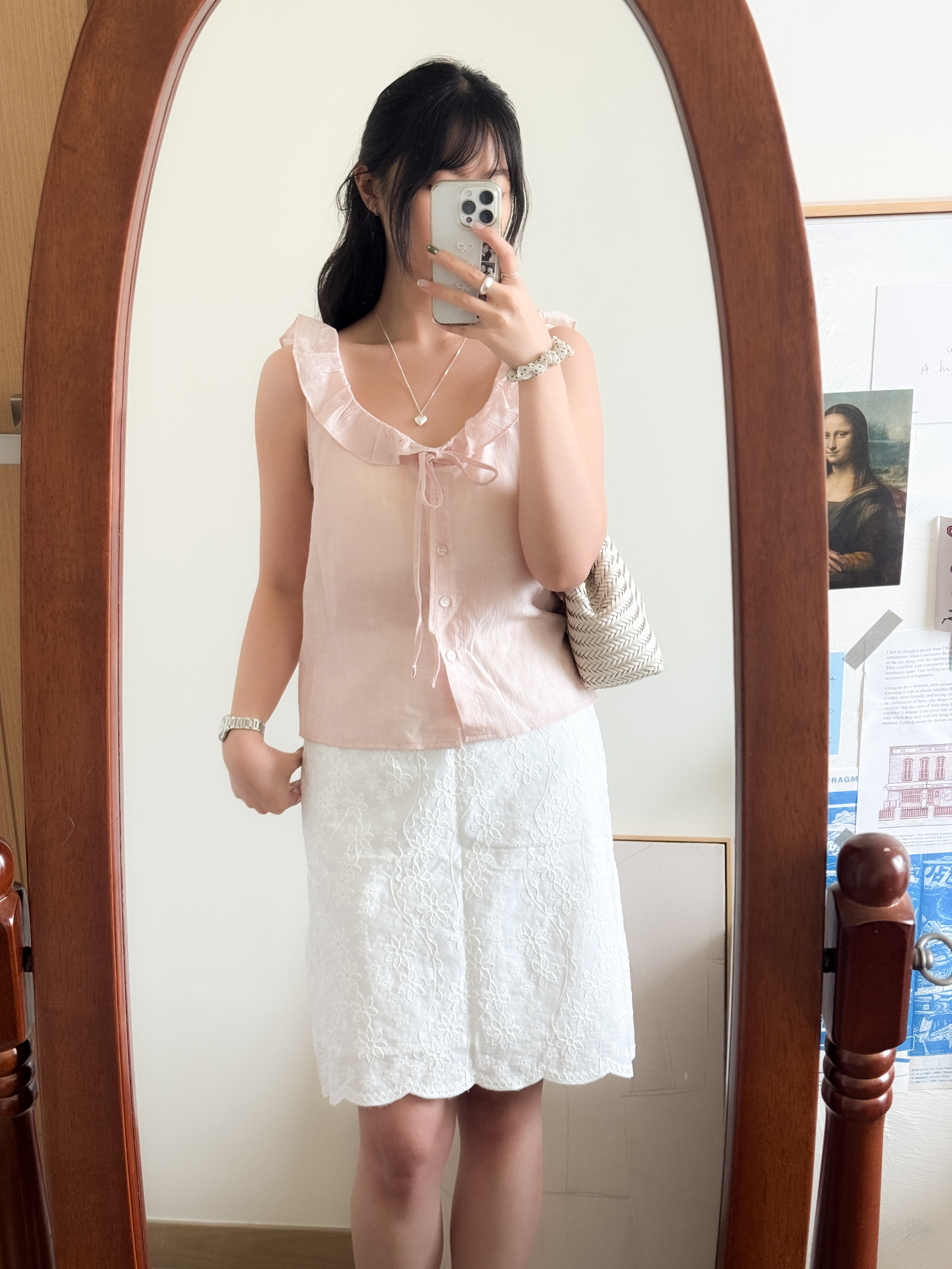 夏日女孩的圓領ribbon vest