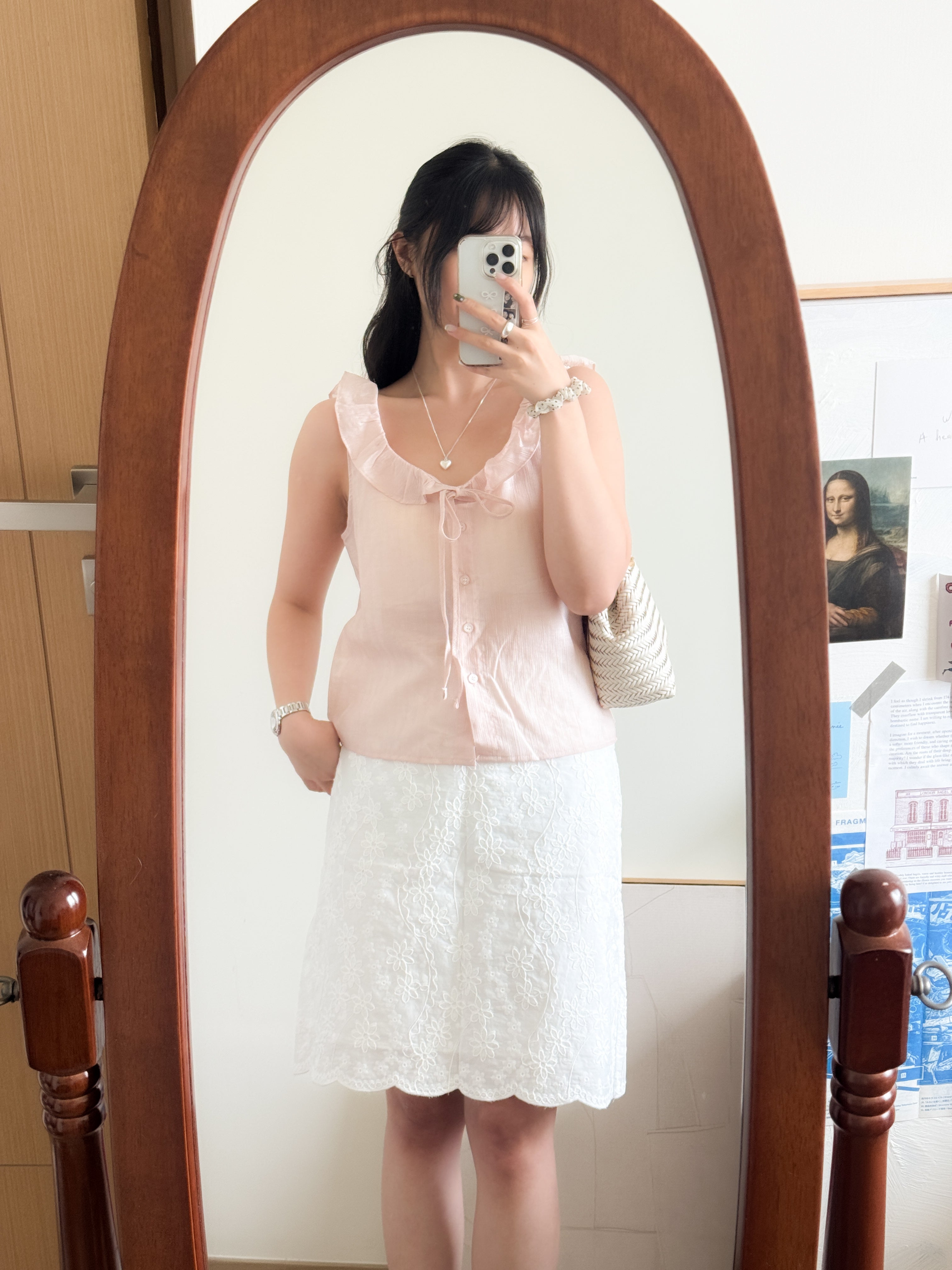 夏日女孩的圓領ribbon vest