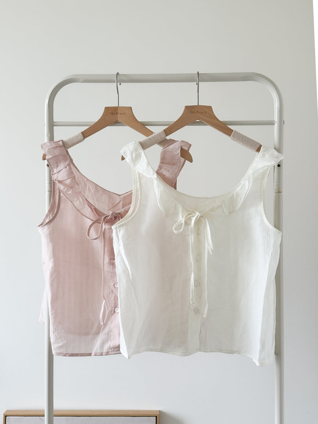 夏日女孩的圓領ribbon vest