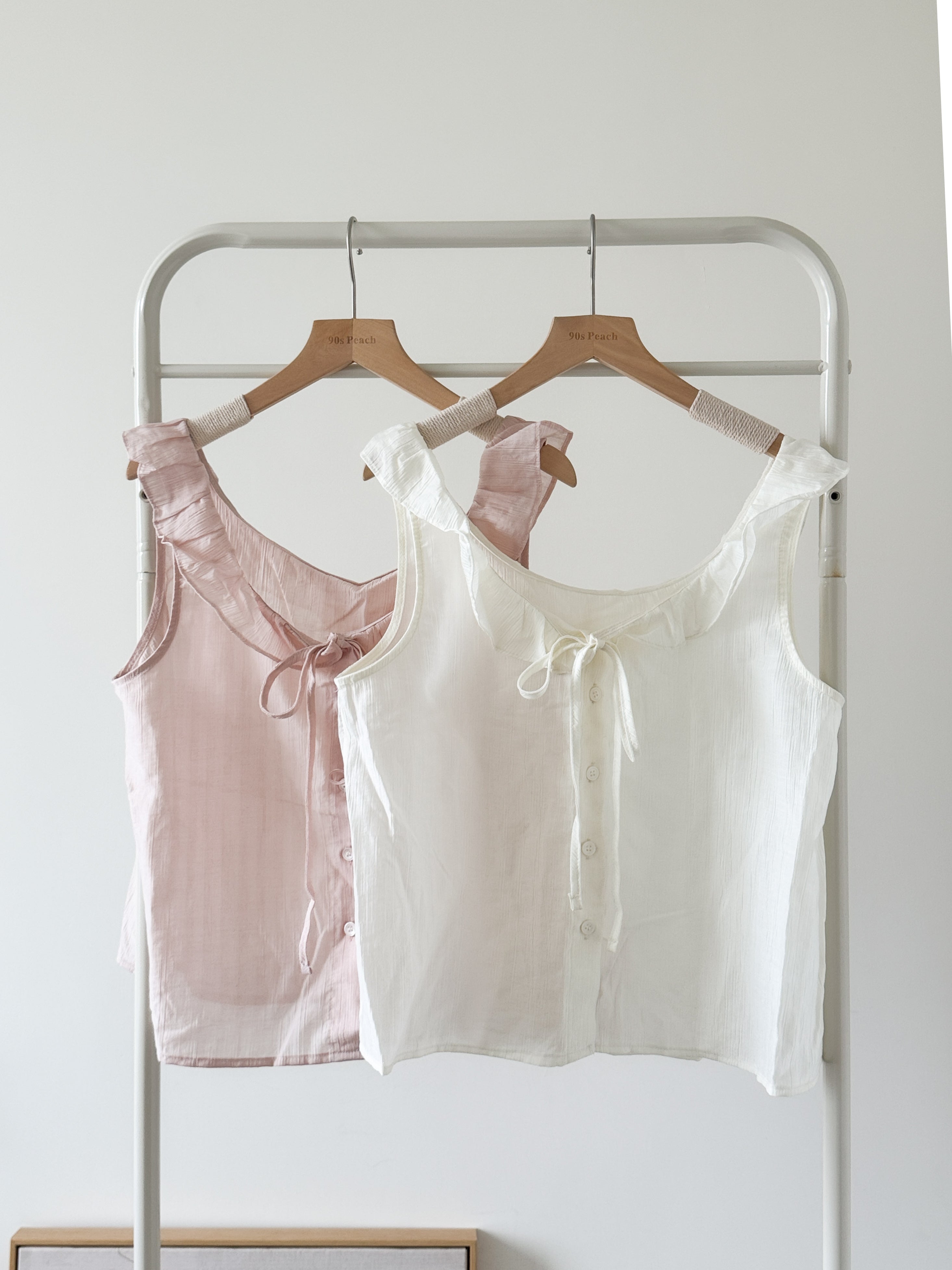 夏日女孩的圓領ribbon vest