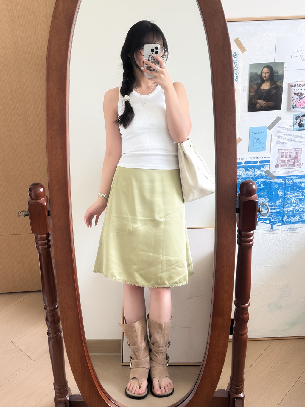 法式女孩的橄欖色中裙