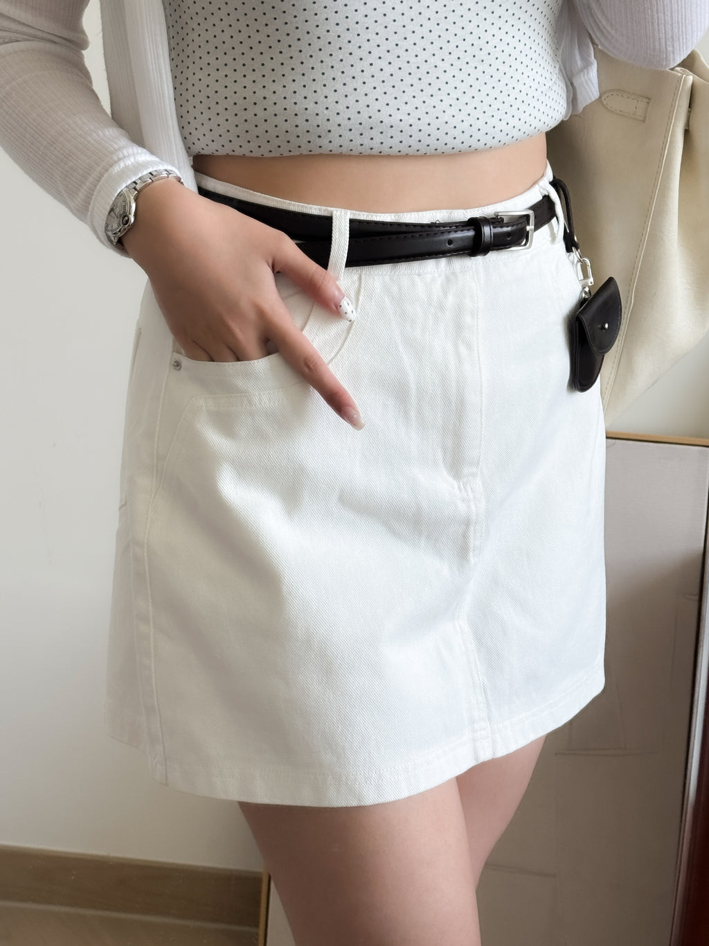 cool girl denim skirt with belt