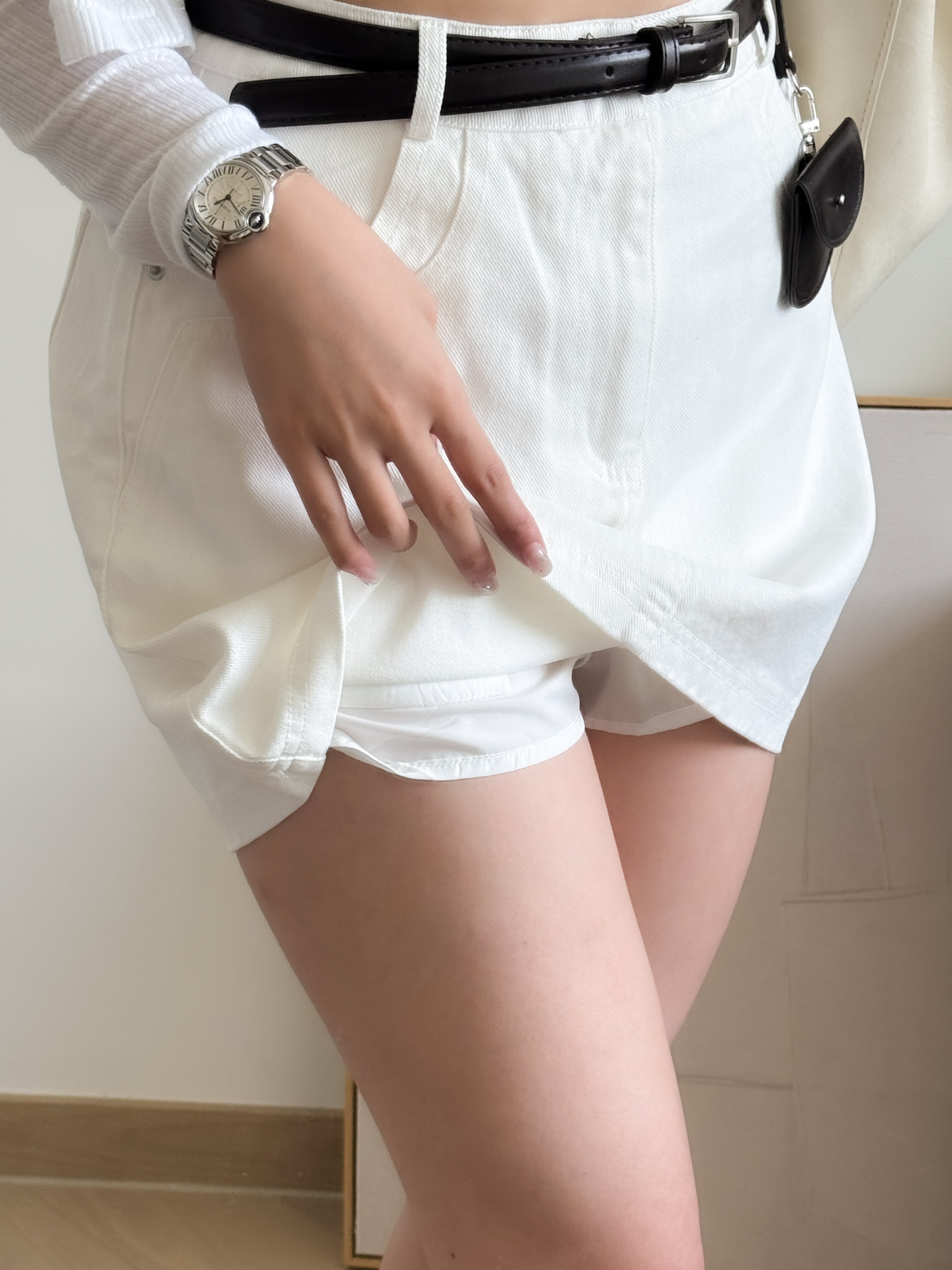 cool girl denim skirt with belt