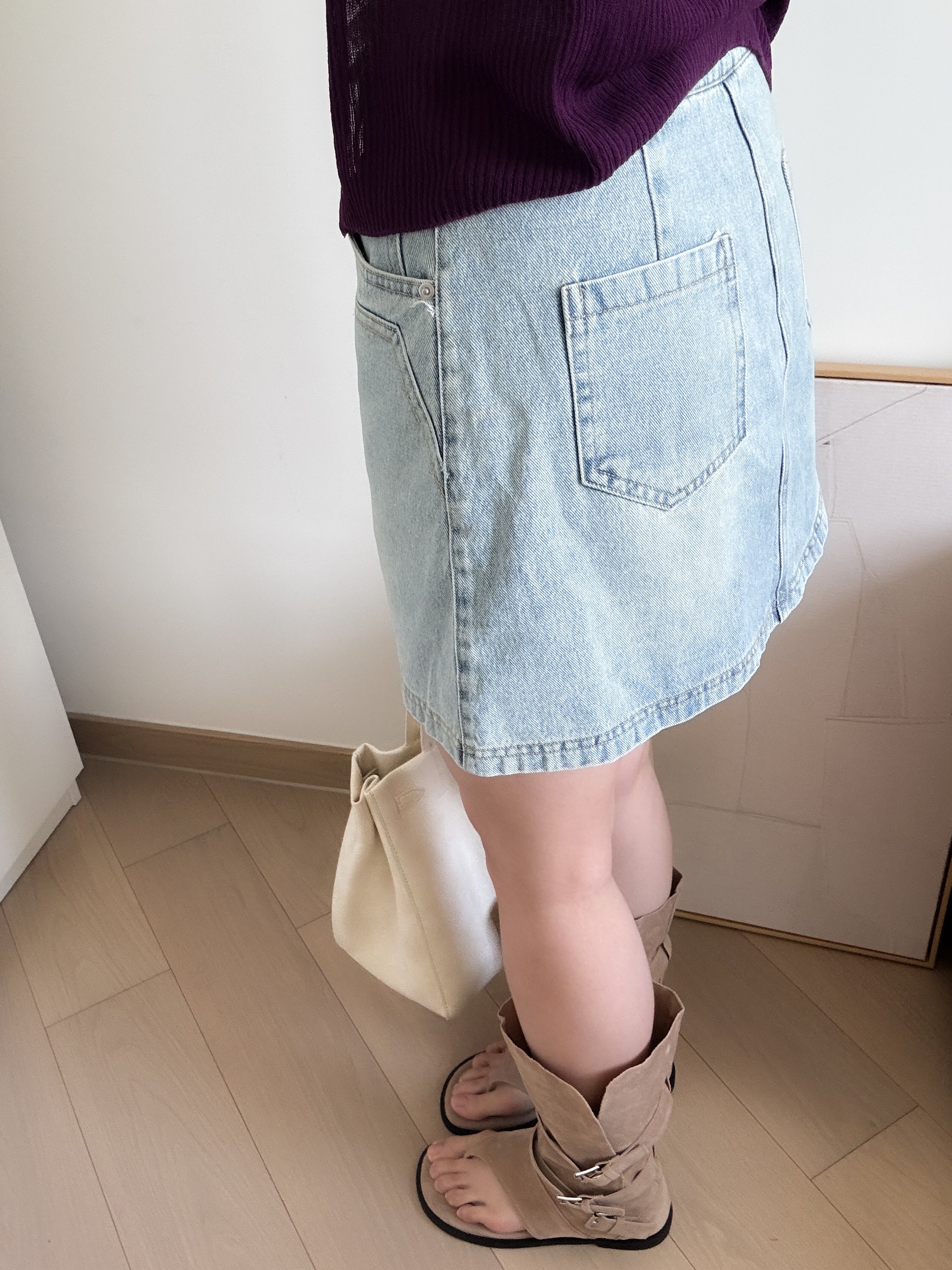 cool girl denim skirt with belt
