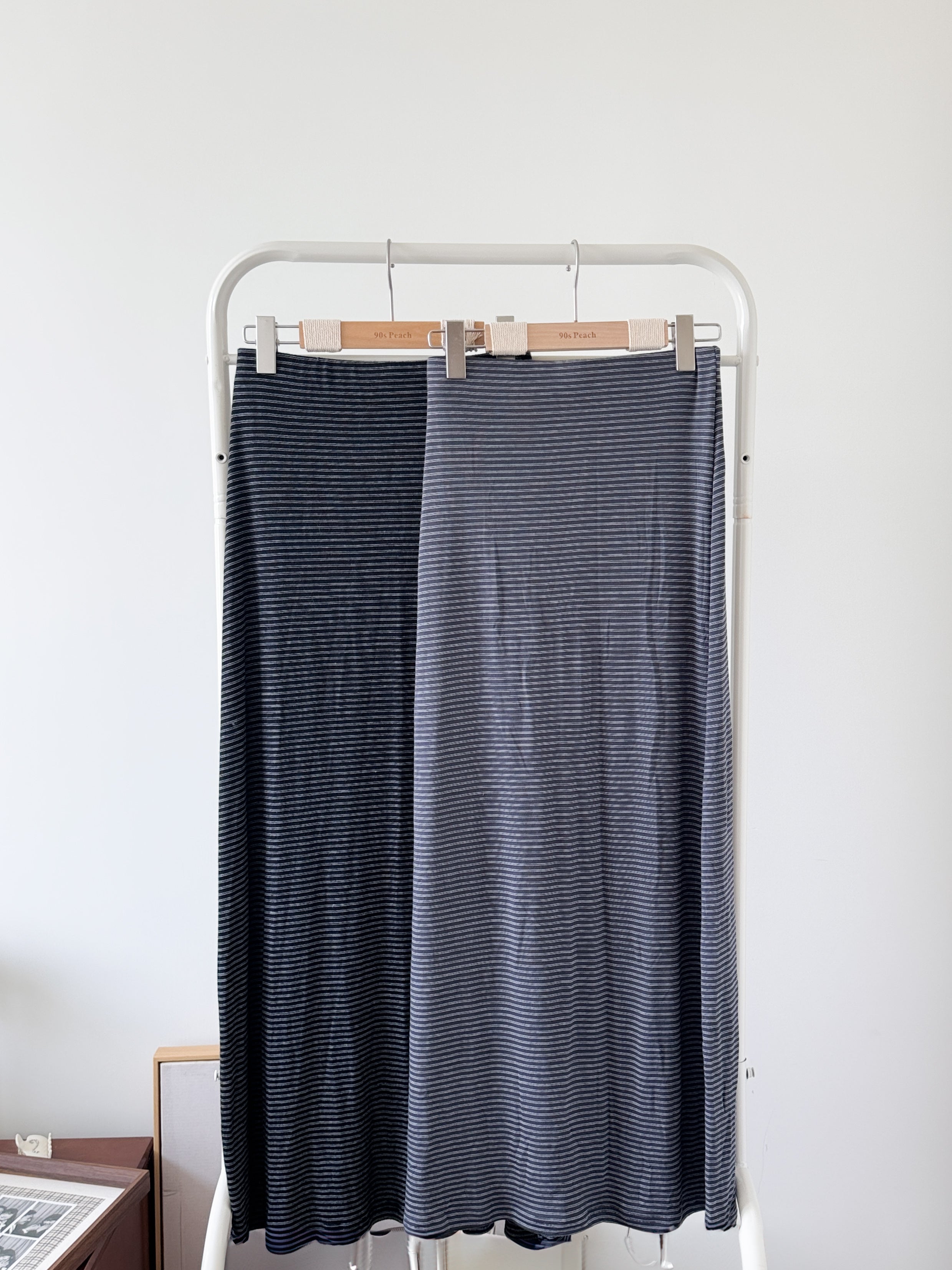 高妹必入//super long striped skirt