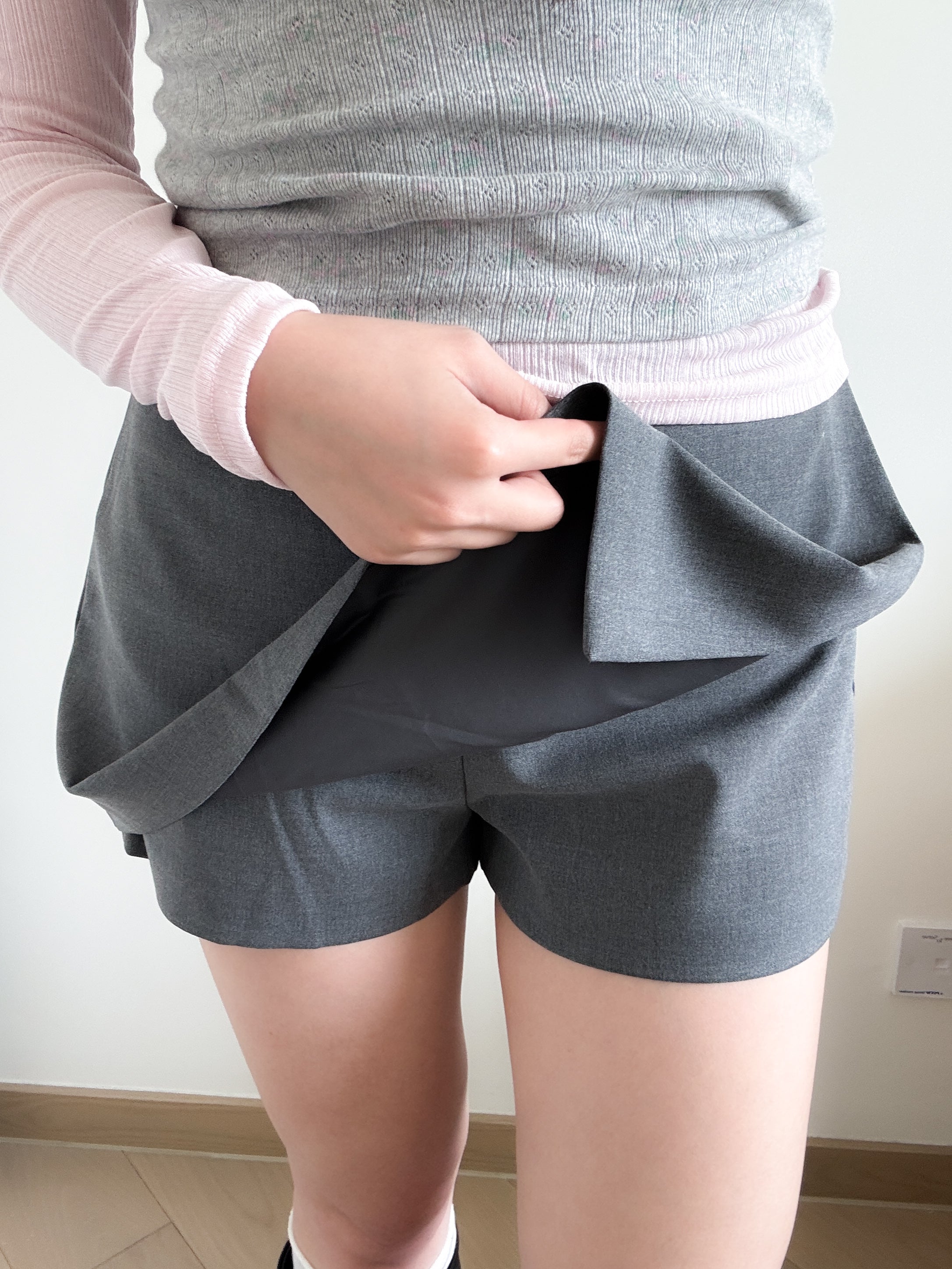 春夏的西裝短裙褲with belt