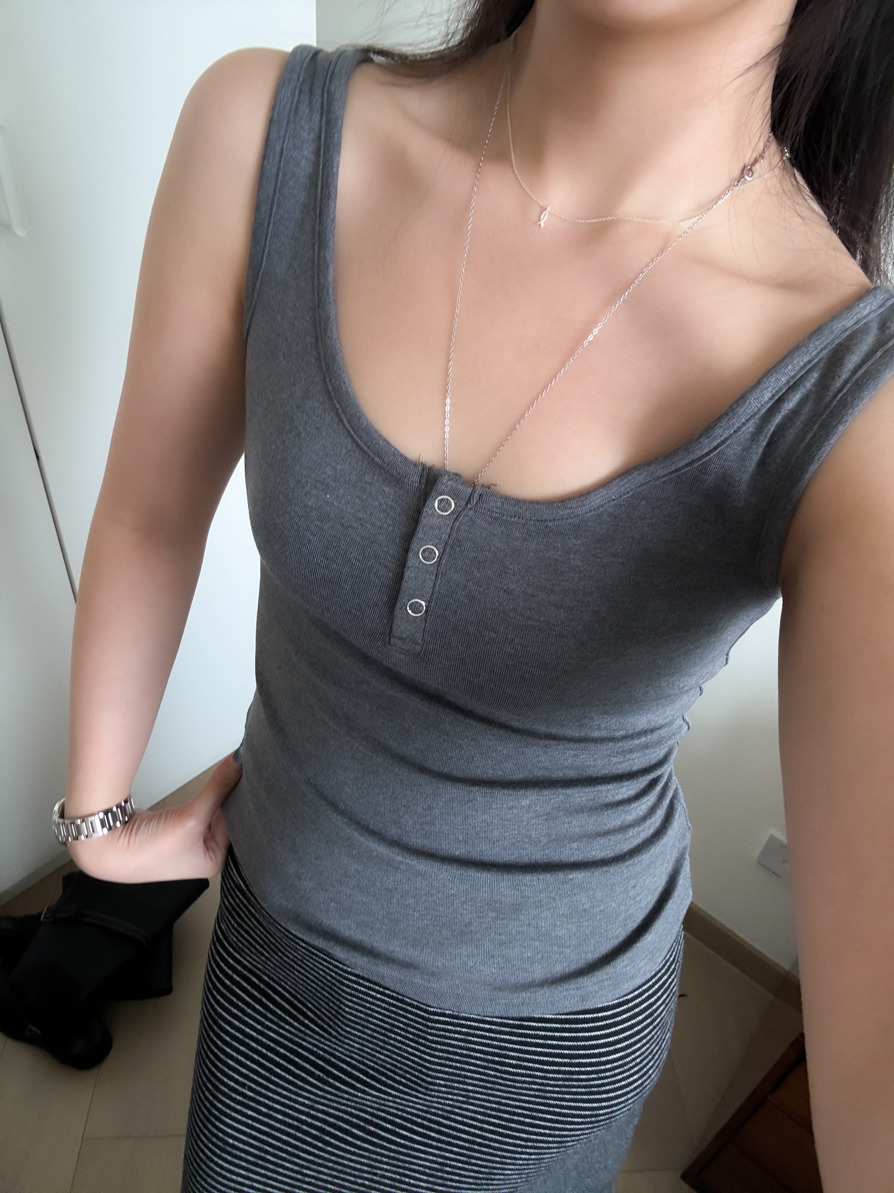 ORI button sleeveless