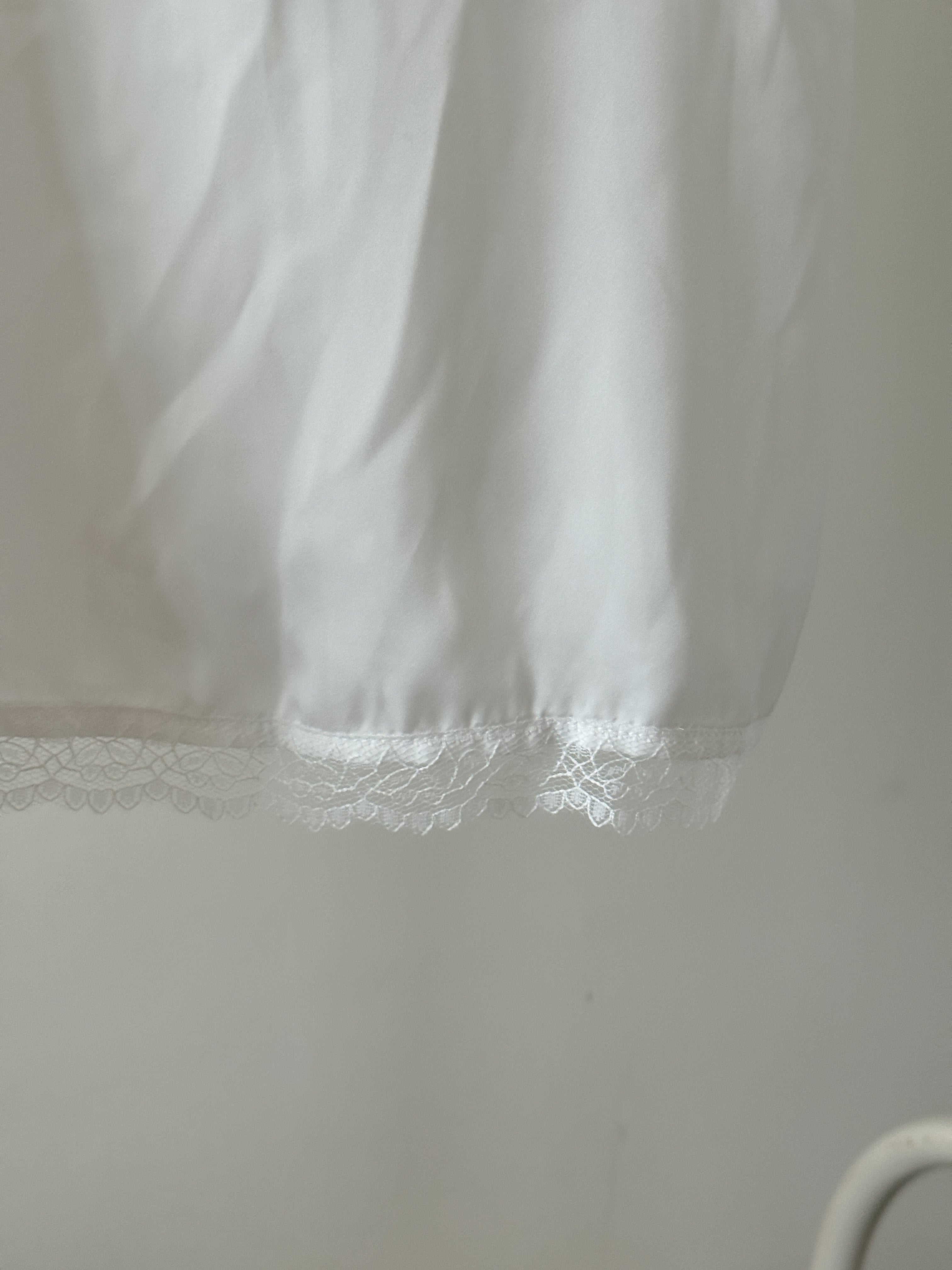 更加飄飄的satin laces layer