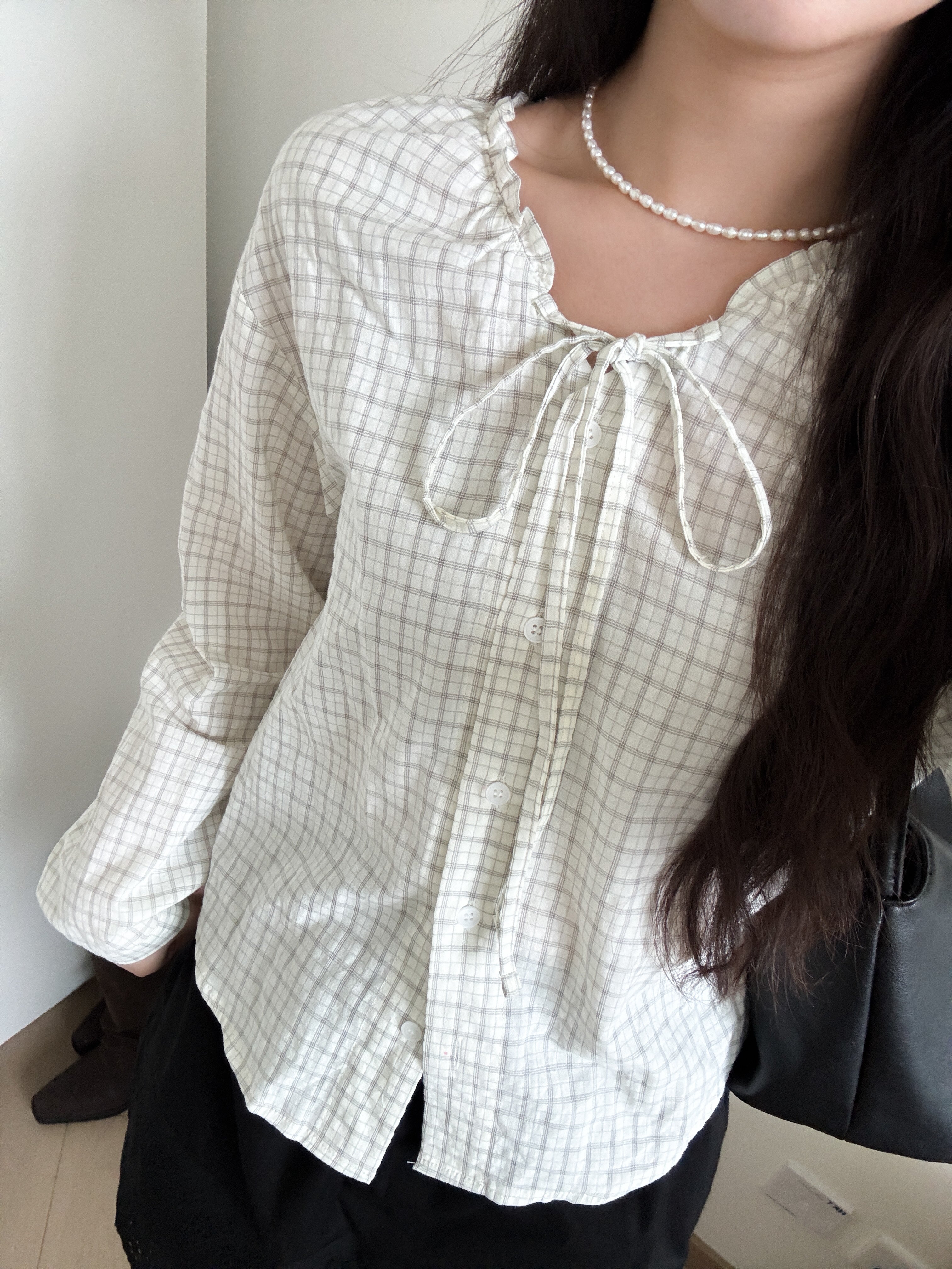 法式女孩的格紋blouse