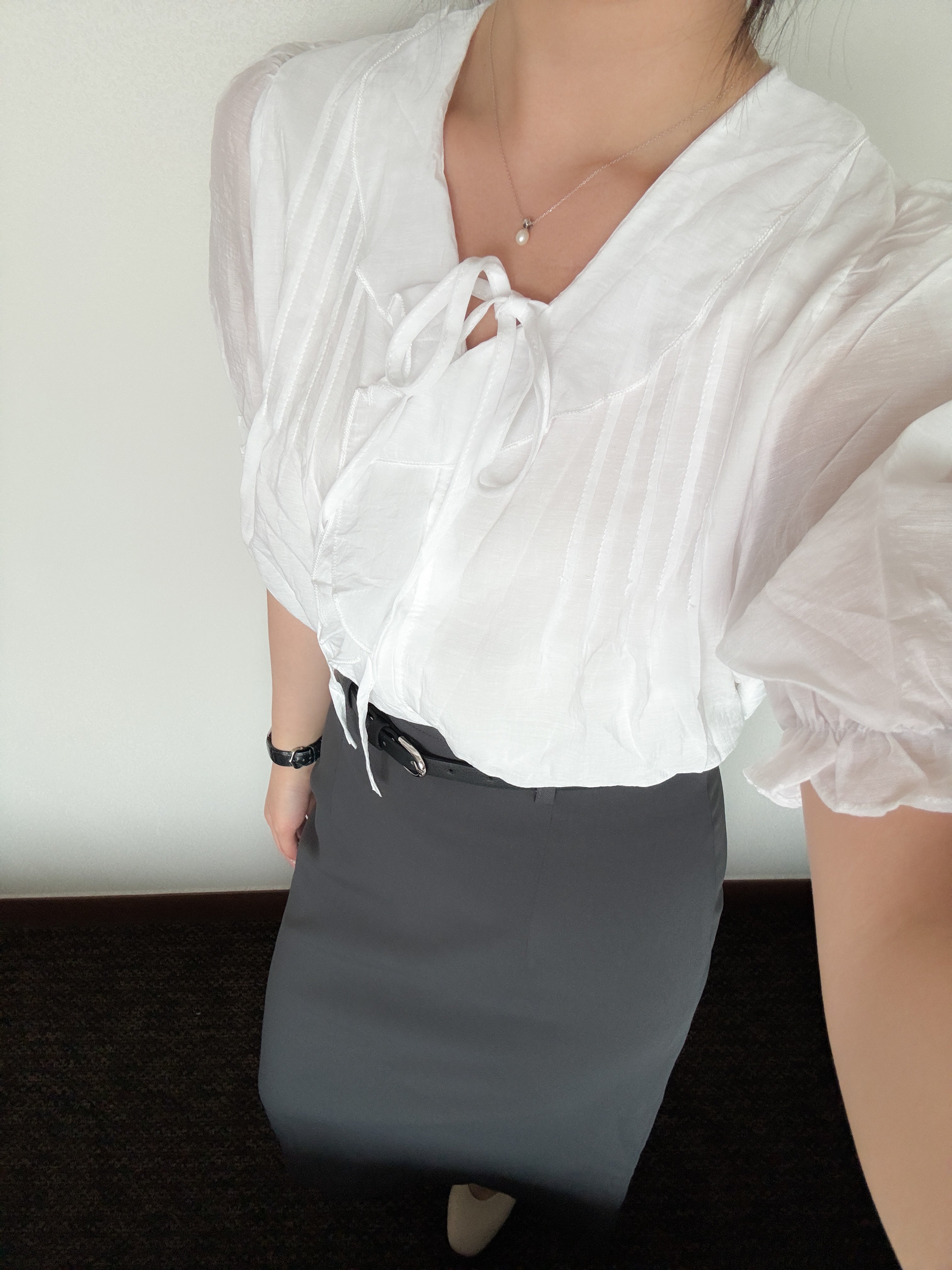 法式女孩的spring ruffle blouse