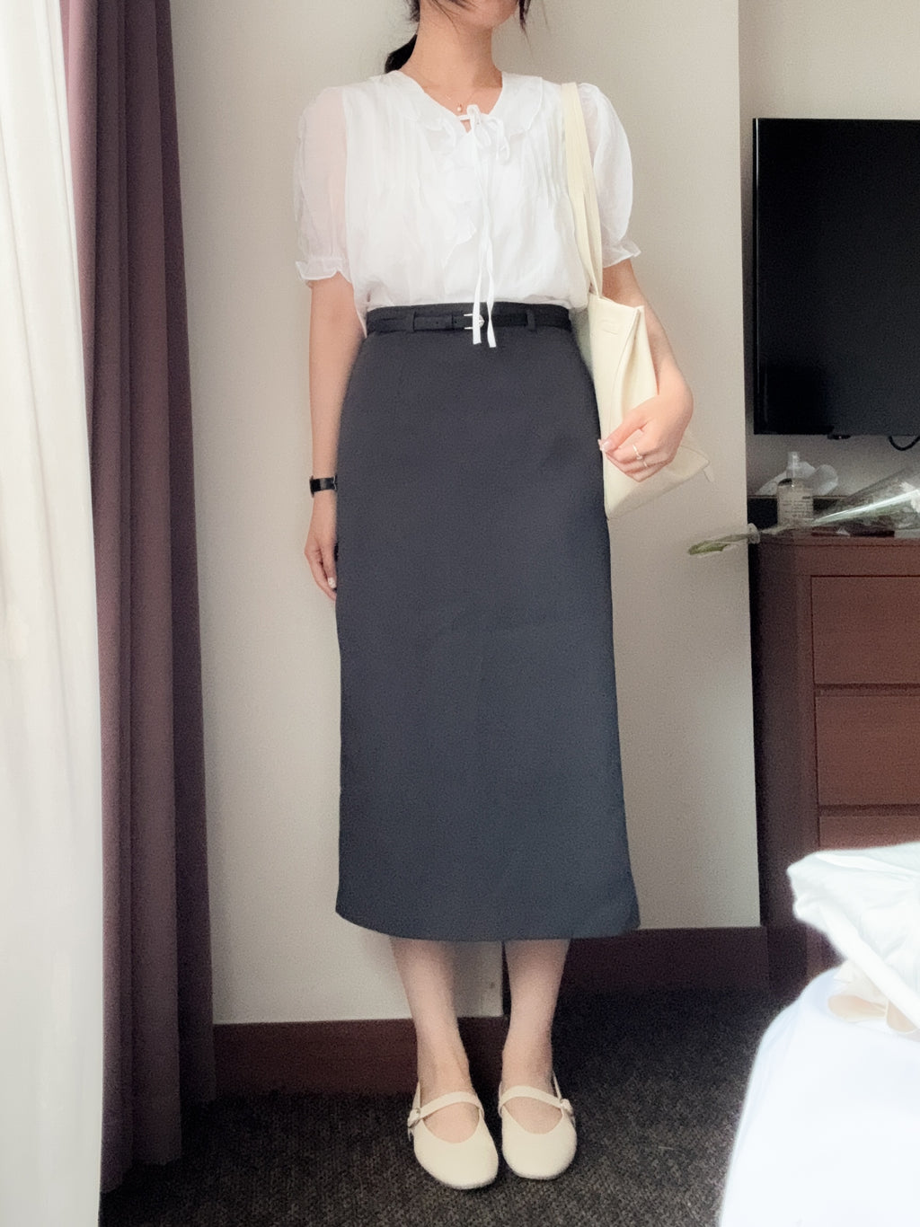 法式女孩的spring ruffle blouse