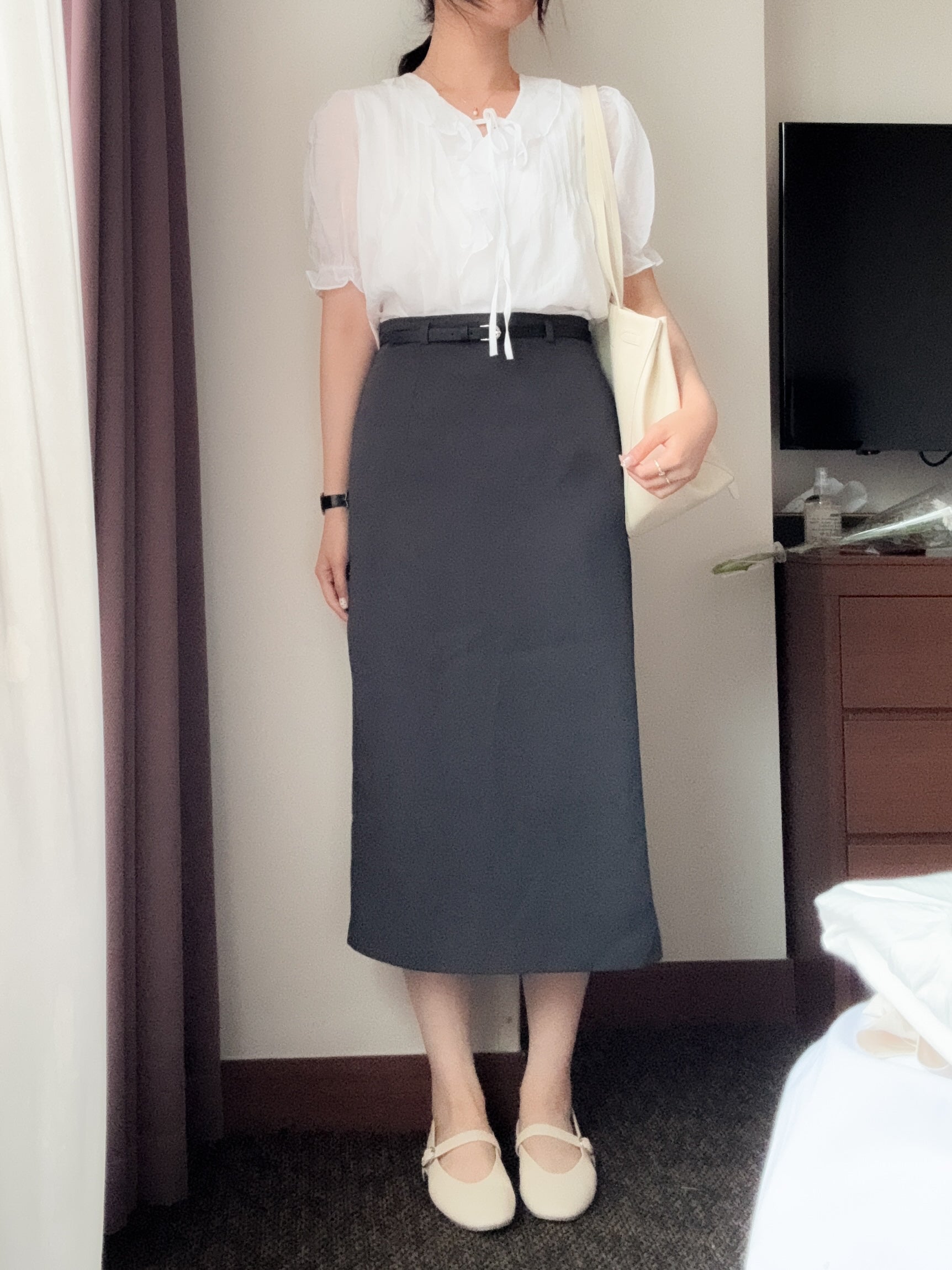 法式女孩的spring ruffle blouse
